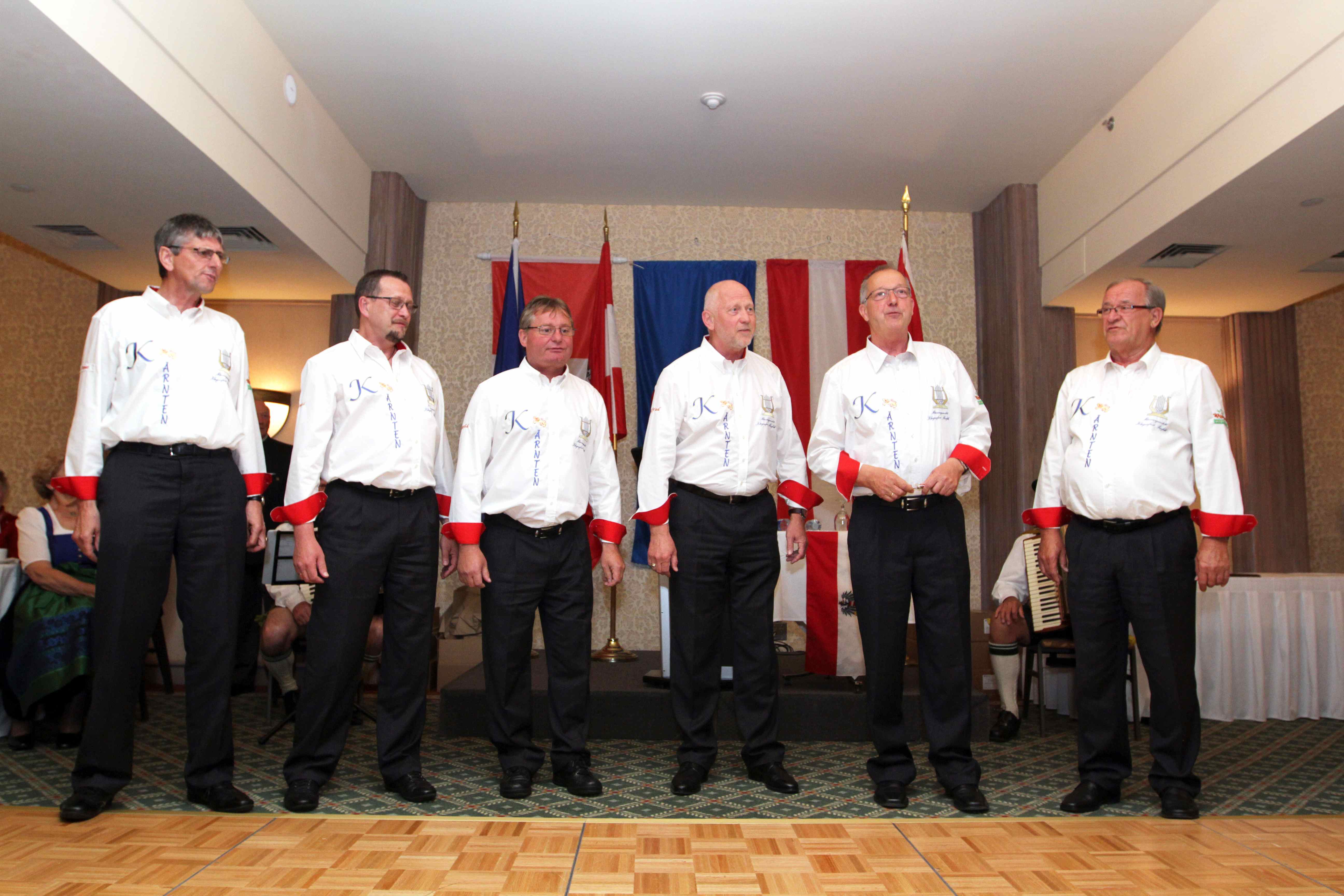 The Männerquintett Klagenfurt-Ponfeld (Klagenfurt-Ponfeld Male Quintet) The Männerquintett Klagenfurt-Ponfeld (Klagenfurt-Ponfeld Male Quintet)